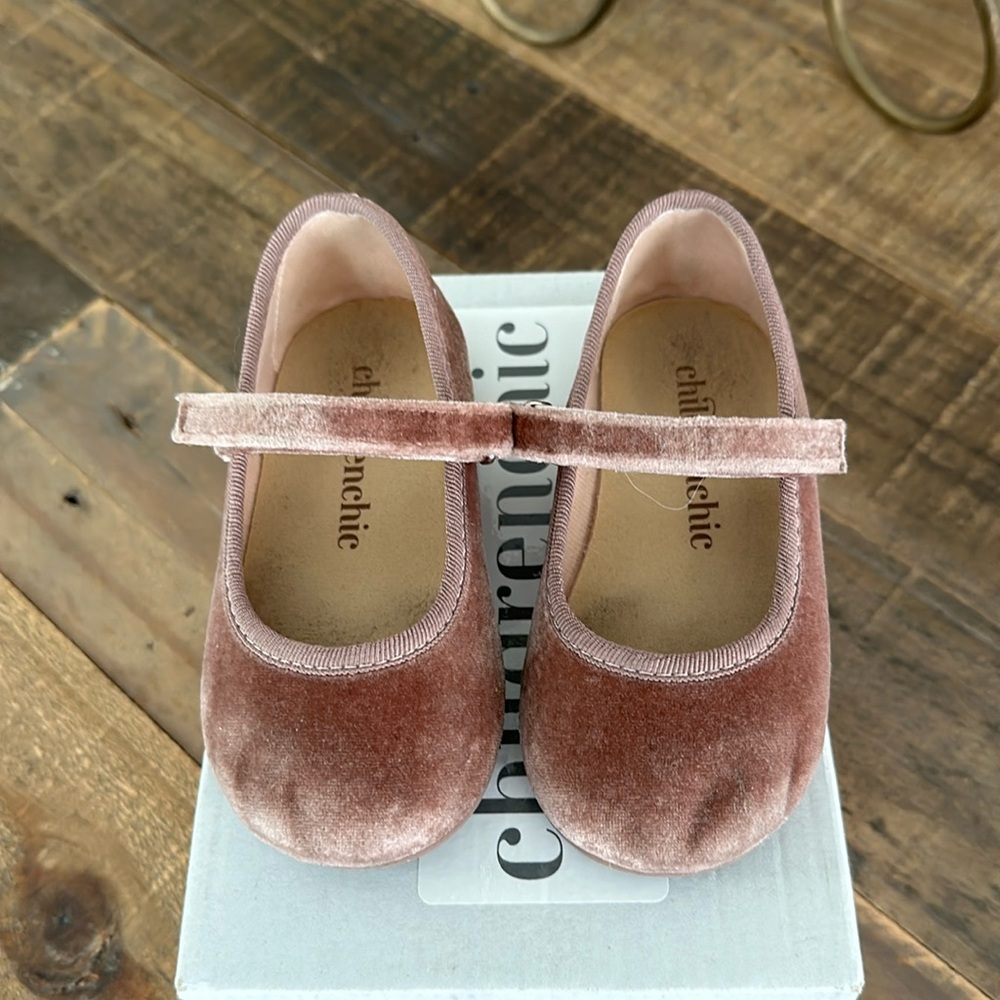 Childrenchic Classic Mary Jane Velvet - Antique Rose - sz 6-6.5 US